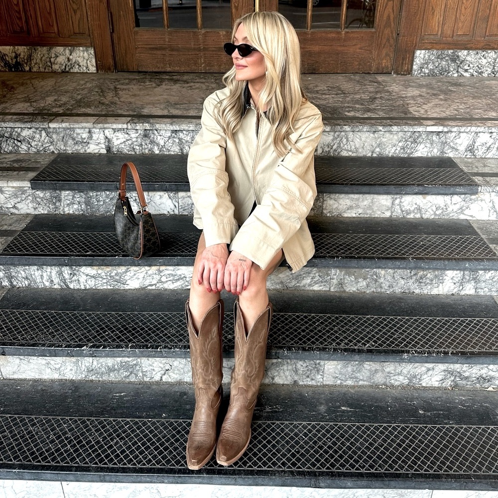 Freebird by Steven Taupe Gray/Tan Woodland Western Snip Toe Suede Leather Boots